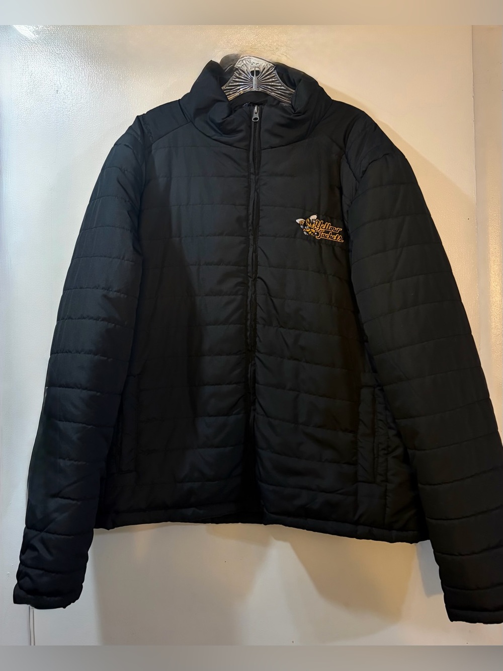Georgia Tech Yellow Jackets Puffer Jacket Men’s Sz Large